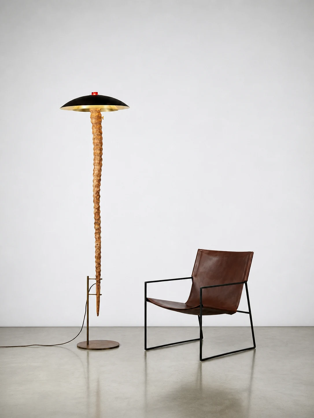 Astar · Hierro y latón — OMA Light Design